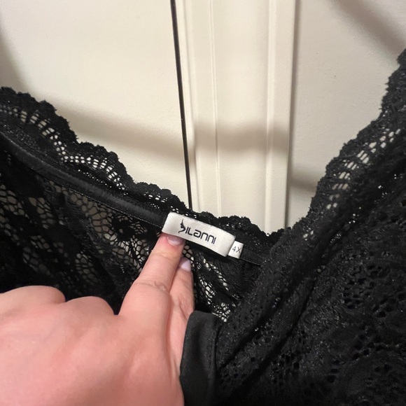 Off-Shoulder Lace Cocktail Dress - Picture 3 of 3